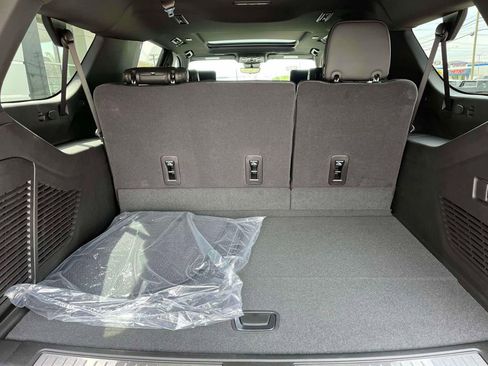 New 2026 GMC Yukon XL Denali w/ Denali Reserve Package AWD/4WD image 19