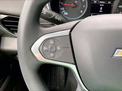 Used 2021 Chevrolet Traverse LS FWD image 15