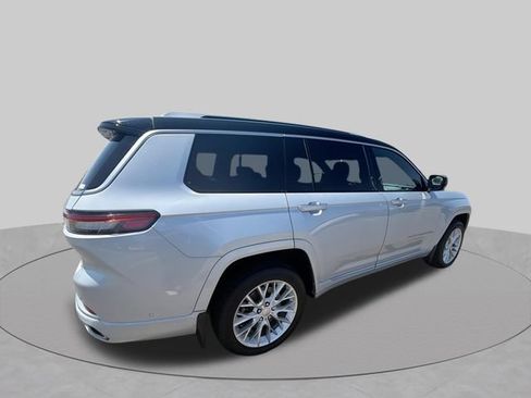 Used 2021 Jeep Grand Cherokee L Summit w/ Luxury Tech Group V AWD/4WD image 9