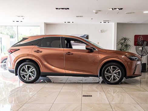 Used 2025 Lexus RX 350 Premium w/ Accessory Package (P1) AWD/4WD image 9