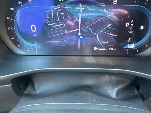 Used 2025 Volvo XC40 B5 Core AWD/4WD image 23