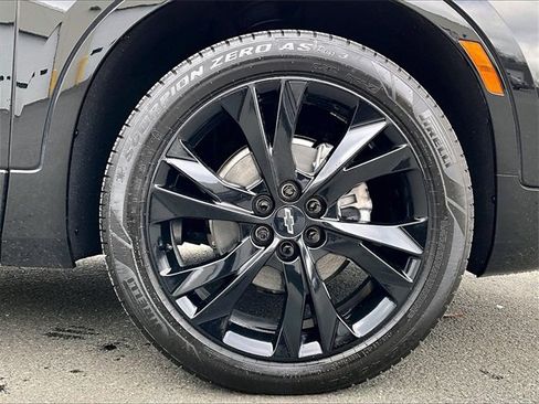 Used 2022 Chevrolet Blazer RS w/ Enhanced Convenience Package image 9