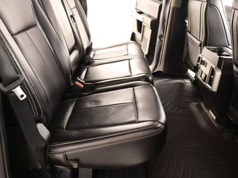 Used 2021 Ford F250 Lariat image 15