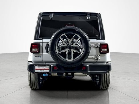 Used 2024 Jeep Wrangler Unlimited w/ Convenience Group image 4