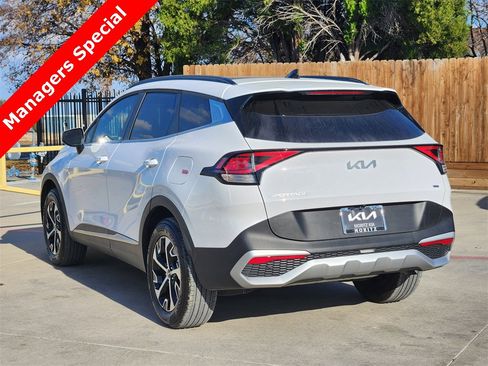 New 2025 Kia Sportage EX w/ Premium Package image 3