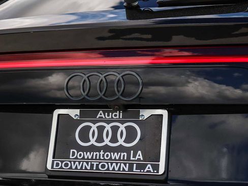 New 2026 Audi Q8 Premium Plus image 11