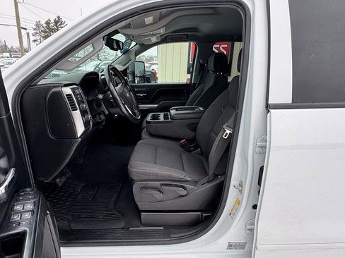 Used 2019 Chevrolet Silverado 2500 LT image 13