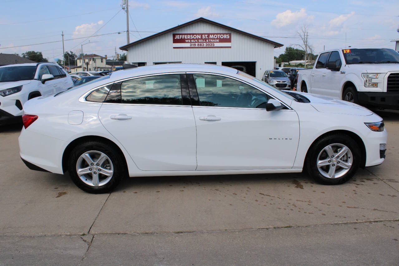 Used 2024 Chevrolet Malibu LS w/ Driver Confidence Package FWD image 1
