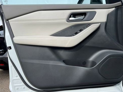 New 2026 Nissan Rogue SV image 14