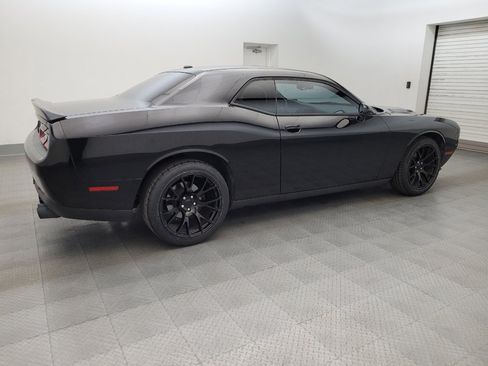 Used 2019 Dodge Challenger SXT w/ Blacktop Package RWD image 10