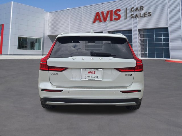 Used 2025 Volvo V60 B5 Cross Country Plus AWD/4WD image 9