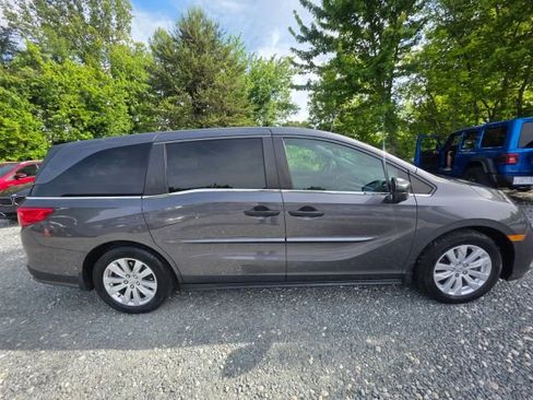 Used 2018 Honda Odyssey LX image 4