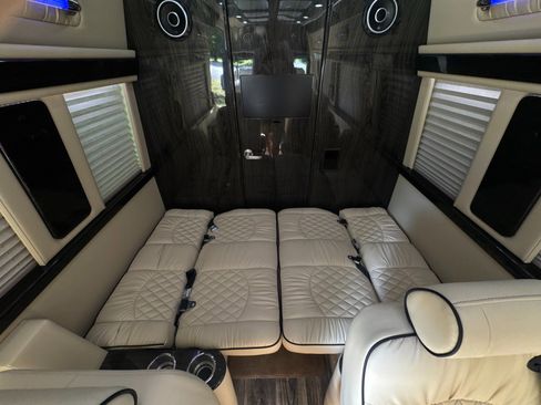 Used 2019 Mercedes-Benz Sprinter 170 image 60