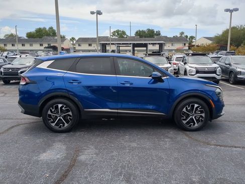 Used 2024 Kia Sportage EX FWD image 5