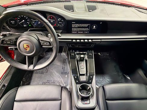 Used 2023 Porsche 911 Carrera image 15