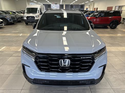Used 2025 Honda Pilot Black Edition image 21
