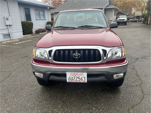 Used 2002 Toyota Tacoma PreRunner image 2