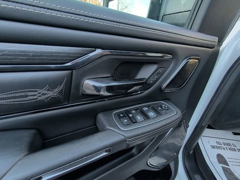 Used 2023 RAM 1500 Limited image 10