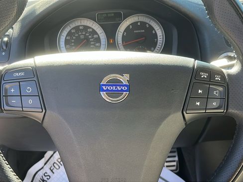 Used 2012 Volvo C70 T5 image 12