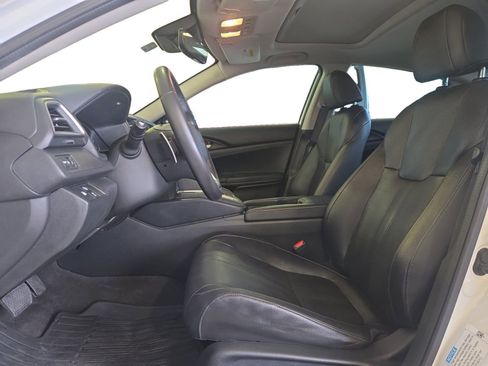 Used 2020 Honda Insight Touring image 12