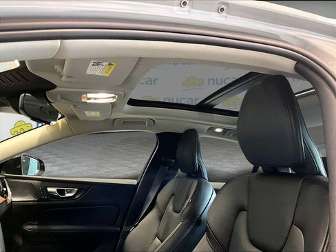 Used 2024 Volvo S60 B5 Ultimate w/ Climate Package image 20