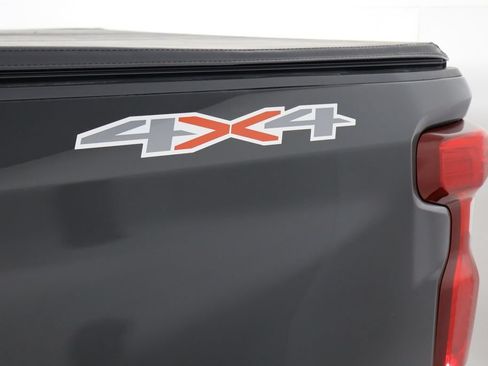 Used 2024 Chevrolet Silverado 1500 LT AWD/4WD image 36