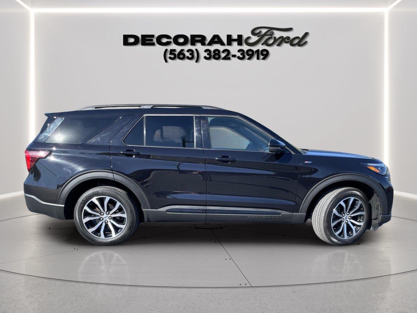 Used 2026 Ford Explorer ST-Line AWD/4WD image 8