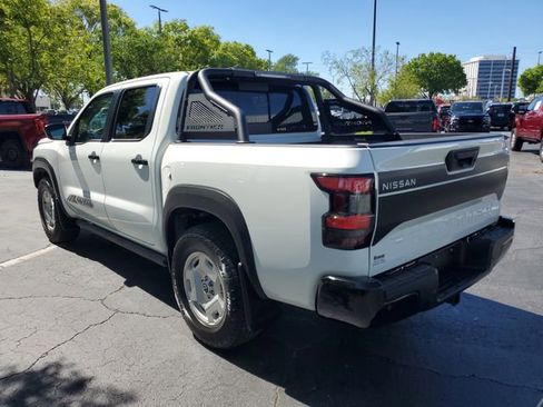 Used 2024 Nissan Frontier SV w/ Hardbody Edition image 3