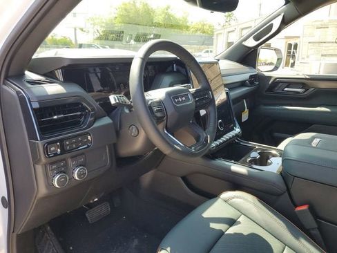 New 2026 GMC Yukon AT4 w/ AT4 Premium Package image 20