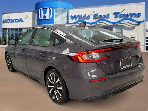 Used 2022 Honda Civic EX-L image 6