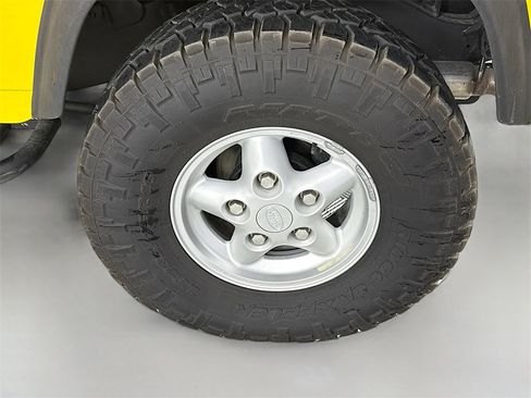 Used 1994 Land Rover Defender 90 image 23