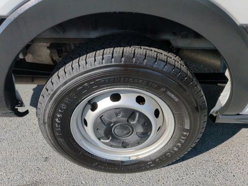 Used 2019 Ford Transit 150 130 Low Roof RWD image 21