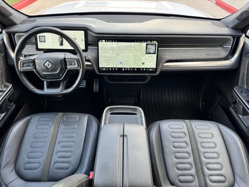 Used 2022 Rivian R1S Launch Edition image 27