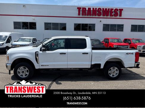 Used 2025 Ford F250 XLT AWD/4WD image 2