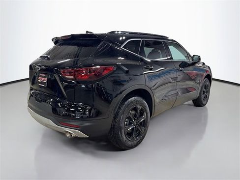 New 2026 Chevrolet Blazer LT w/ Midnight/Sport Edition image 7