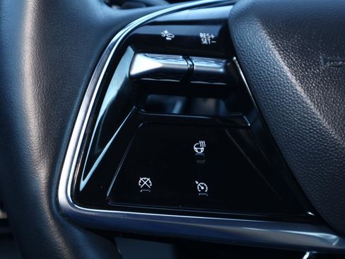 Certified 2024 Cadillac Lyriq Luxury image 29