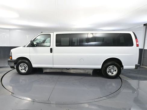Used 2017 Chevrolet Express 3500 LT w/ LT Preferred Equipment Group image 9