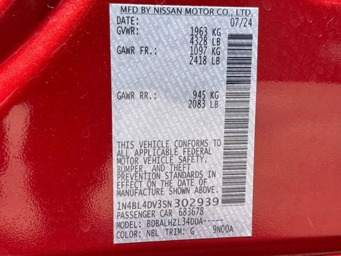 Used 2025 Nissan Altima 2.5 SV FWD image 24