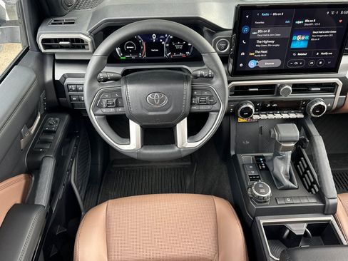 New 2026 Toyota 4Runner Limited AWD/4WD image 14