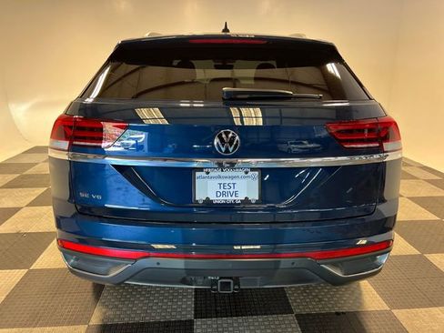 Certified 2023 Volkswagen Atlas Cross Sport SE FWD image 4