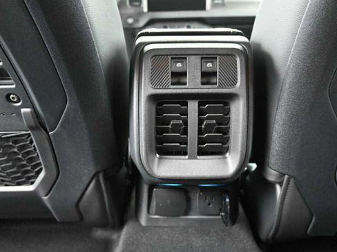 New 2025 Ford Bronco Badlands image 15