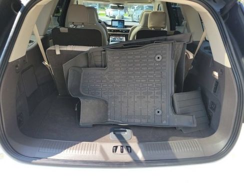 Certified 2023 Lincoln Aviator Reserve w/ Equipment Group 201A AWD/4WD image 20