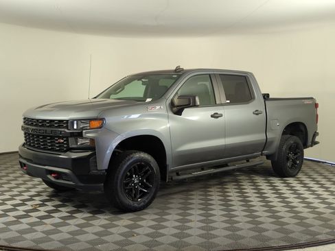 Used 2020 Chevrolet Silverado 1500 Custom Trail Boss w/ Custom Convenience Package AWD/4WD image 2