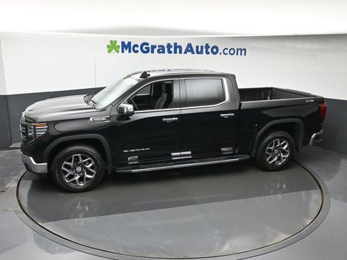 Used 2024 GMC Sierra 1500 SLT w/ SLT Premium Package image 21