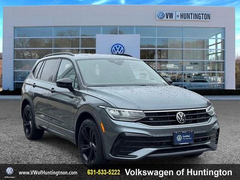 Certified 2023 Volkswagen Tiguan SE R-Line image 1
