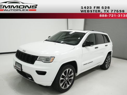 Used 2017 Jeep Grand Cherokee Overland RWD image 1