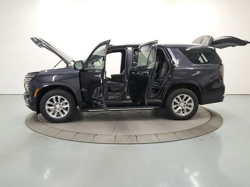 Used 2025 Chevrolet Tahoe Premier image 12