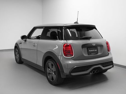 Used 2022 MINI Cooper S image 3
