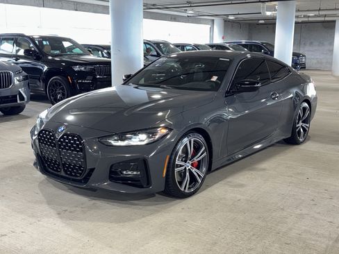 Used 2023 BMW 430i Coupe w/ M Sport Package RWD image 4