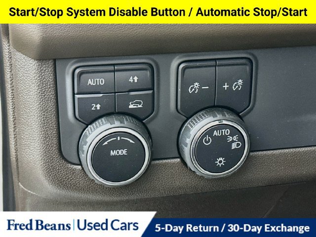 Used 2022 Chevrolet Suburban LT w/ Luxury Package AWD/4WD image 16